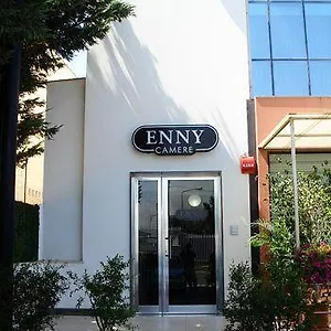 Enny Villa